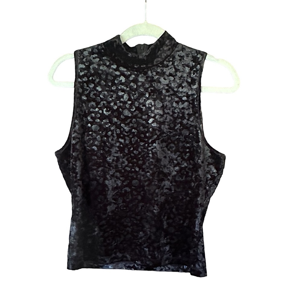 525 Demi Hi Neck Sleeveless Top